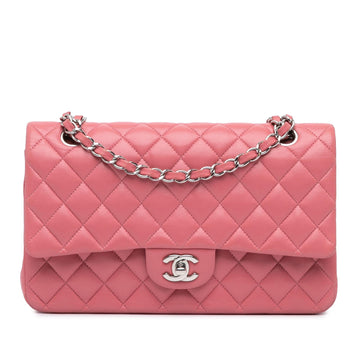 Chanel Medium Classic Lambskin Double Flap (SHG-lwJYDO)