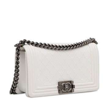 Chanel Medium Lambskin Boy Flap (SHG-1Vev3e)