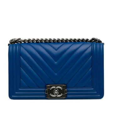 Chanel Medium Lambskin Chevron Boy Flap (SHG-pvPgpi)