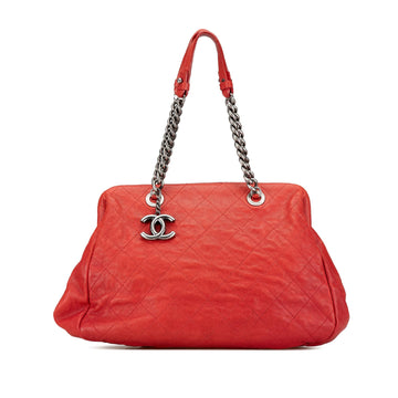 Chanel Medium Quilted Caviar Frame Tote (SHG-5Zqe3n)