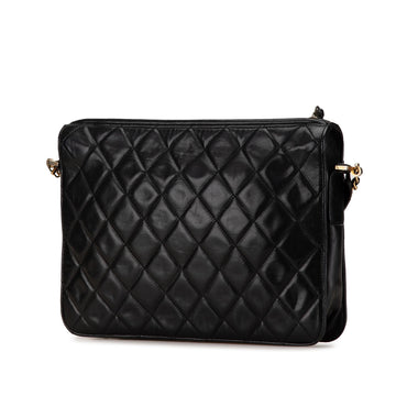Chanel Quilted Lambskin Chain Crossbody (SHG-eCHc5i)