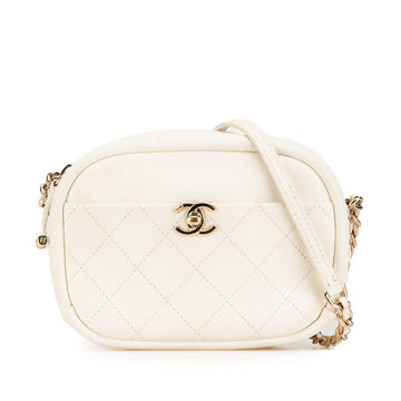 Chanel Small Quilted Goatskin Casual Trip Camera Bag (SHG-VSRnYN)