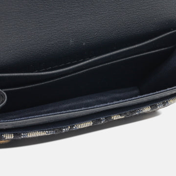 Saddle Flap Card Holder