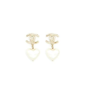 Chanel CC And Heart Earclips LGHW