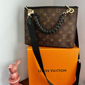 The Swan Crossbody -CS Monogram in Black