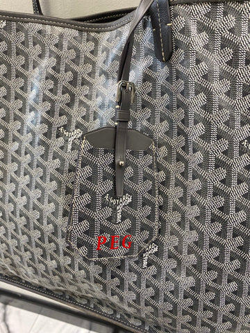 GOYARD ANJOU REVERSIBLE TOTE BAG