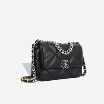 Chanel Chanel 19 - Small