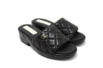 Chanel Black Quilted Lambskin Leather Platform Slide Size