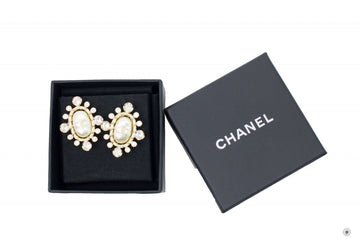 Chanel CC Pearl Bead With Crystals  Light Gold  Metal X.CM Earrings