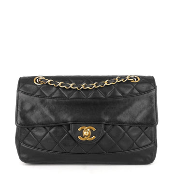 Chanel Vintage Medium Lambskin Flap Bag