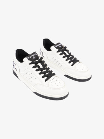 Chanel Logo Low Top Sneaker White / Black Leather EU 39 UK 6