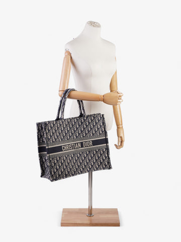 Christian Dior Book Tote Ecru / Blue Oblique Canvas Large