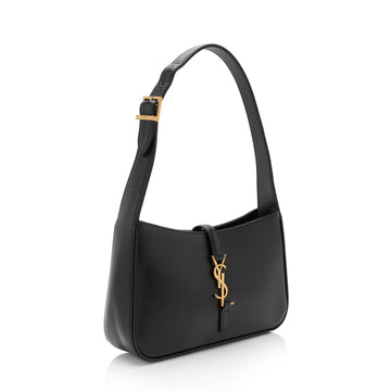 Saint Laurent Smooth Calfskin Monogram Le 5 A 7 Hobo (SHF-X5WO2I)