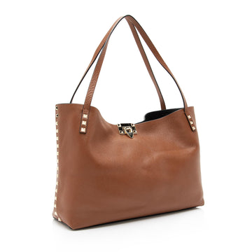 Valentino Grainy Calfskin Rockstud Slouch Medium Tote (SHF-23668)
