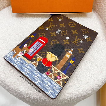 LV London X'mas 2021 Clemence Notebook in Monogram Canvas GHW