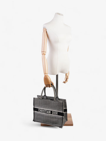 Christian Dior Book Tote Black / White Canvas Medium