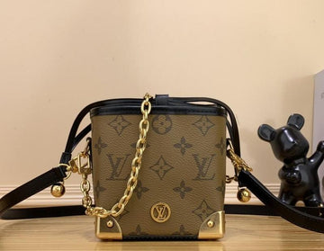 EC - LOV Bags - 656