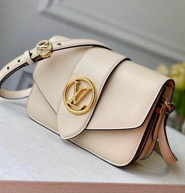 EC - LOV Bags - 2986
