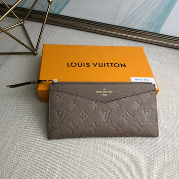 EC - LOV Wallet - 1084
