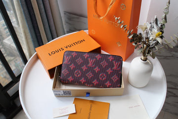 EC - LOV Wallet - 958