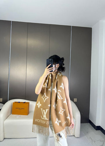 EC - LOV Scarf - 236