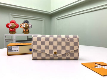 EC - LOV Wallet - 898