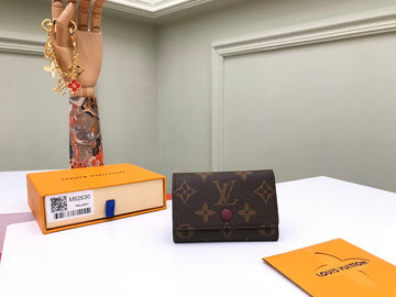 EC - LOV Wallet - 149