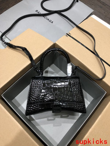 CS - BG Hourglass Bags - 195
