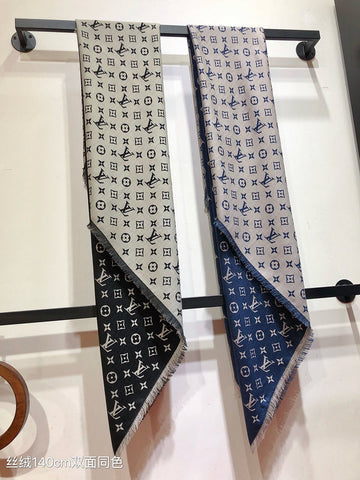 EC - LOV Scarf - 200