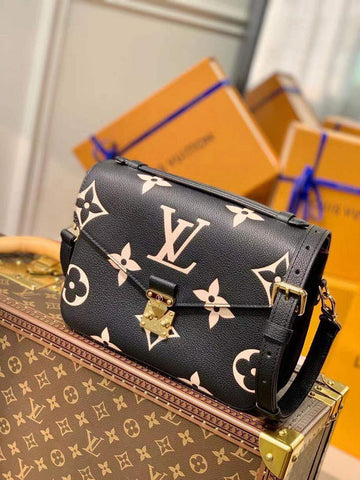 EC Fashion Lu-Vi bags - 17614