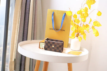EC - LOV Wallet - 767