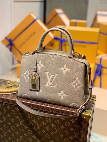 EC Fashion Lu-Vi bags - 17429