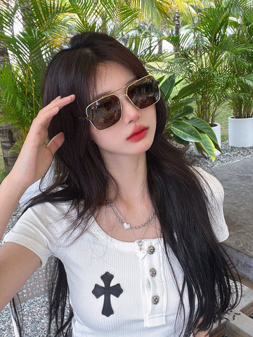 EC - LOV Sunglass - 225