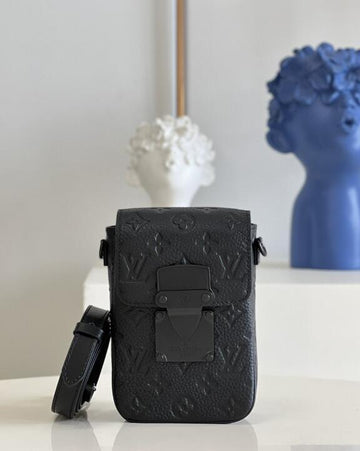 EC - LOV Bags - 1584