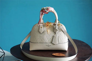 EC Fashion Lu-Vi bags - 8299