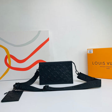EC - LOV Wallet - 698