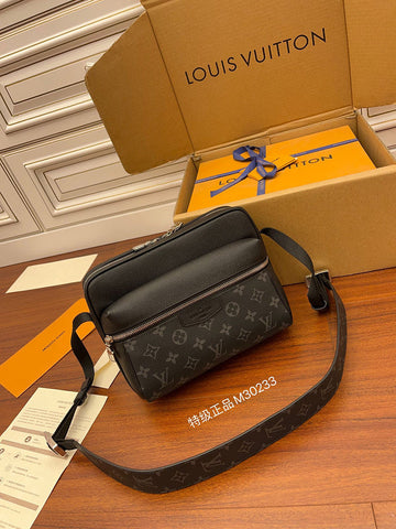 EC Fashion Lu-Vi Bags - 16710