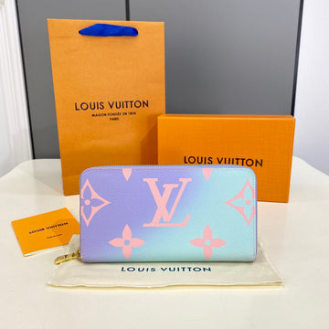 EC - LOV Wallet - 241