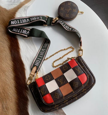 EC - LOV Bags - 3031