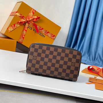 EC - LOV Wallet - 978