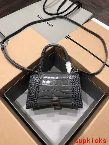 CS - BG Hourglass Bags - 111