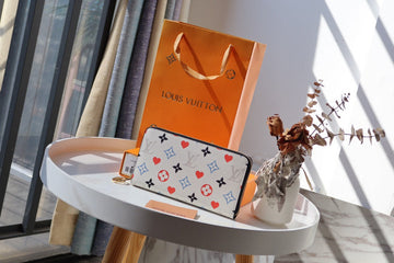 EC - LOV Wallet - 905
