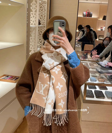 EC - LOV Scarf - 062