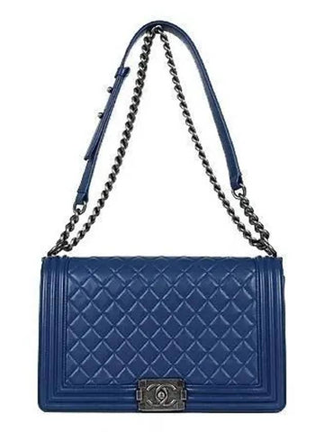 vintage shoulder bag Chanel