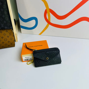 EC - LOV Wallet - 1313