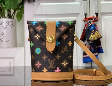 EC - LOV Bags - 101