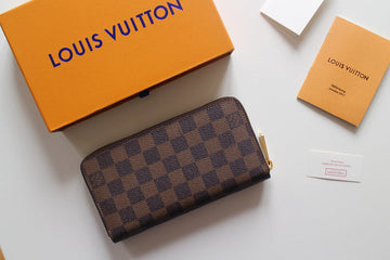 EC - LOV Wallet - 578