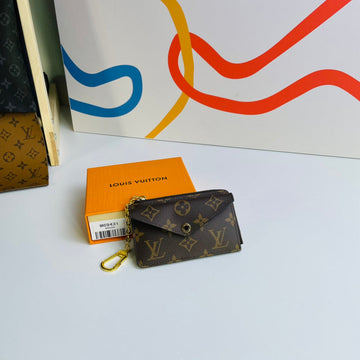 EC - LOV Wallet - 604