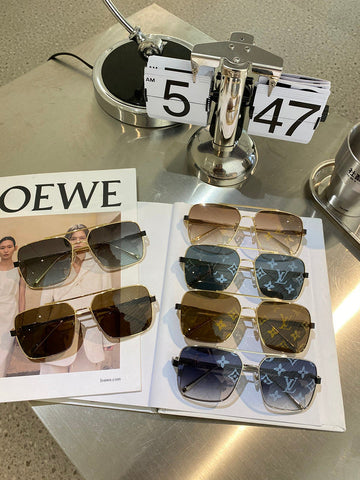 EC - LOV Sunglass - 118
