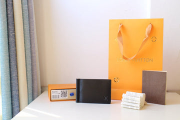 EC - LOV Wallet - 929